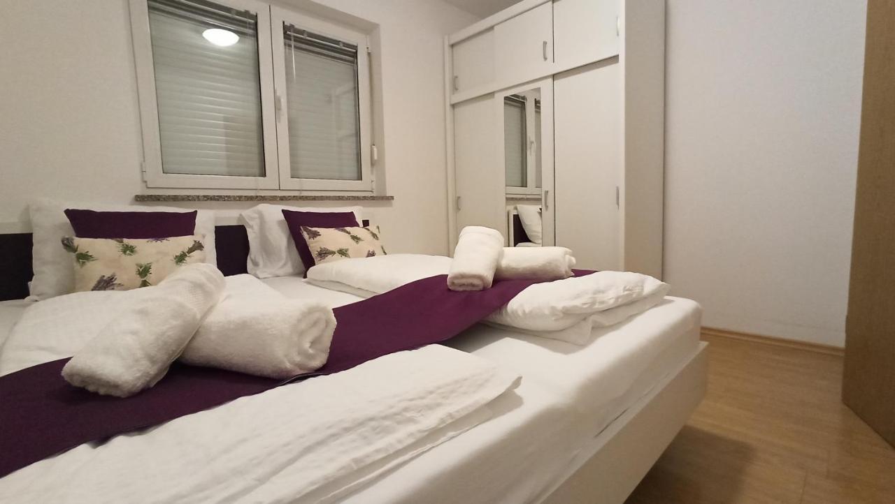 Apartma Apollonio Crni Kal ภายนอก รูปภาพ